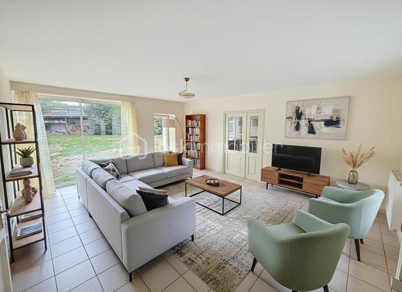 Demeure - 223 m² - 8 pièces