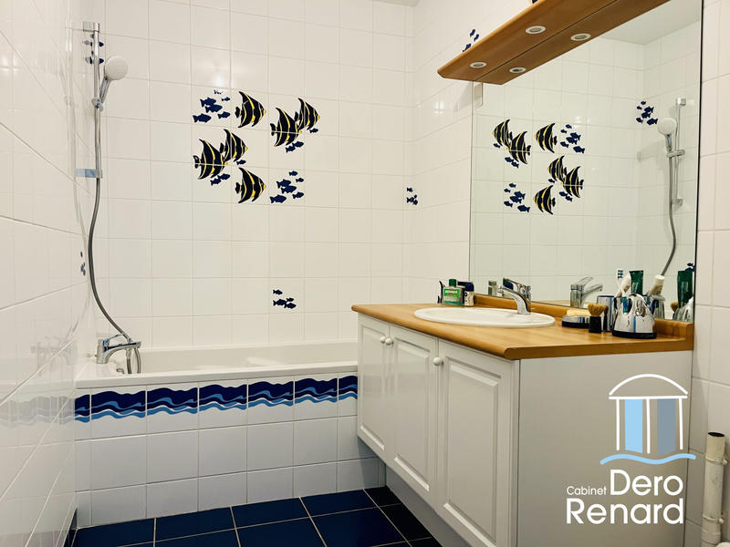 Appartement - 99 m² - 4 pièces