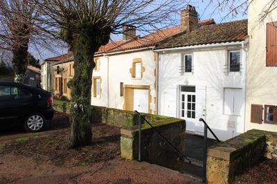 Maison de village - 70 m² - 2 pièces