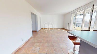 Appartement - 125 m² - 5 pièces
