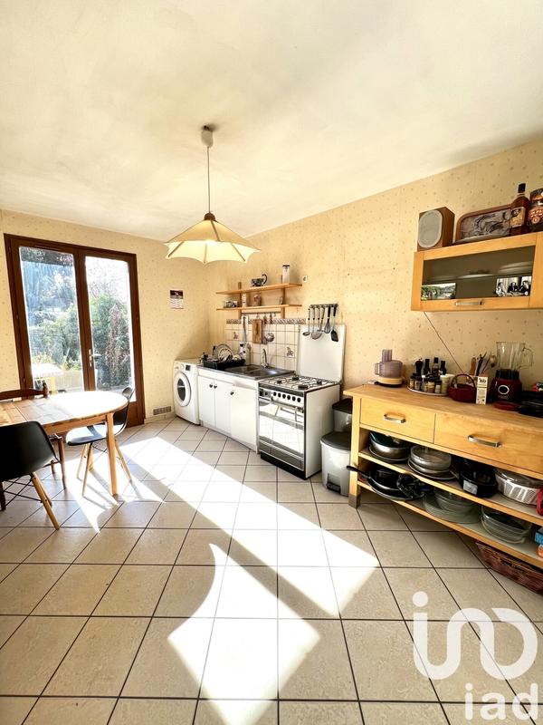 Maison - 107 m² - 5 pièces