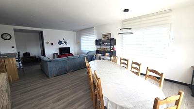 Propriété - 246 m² - 8 pièces