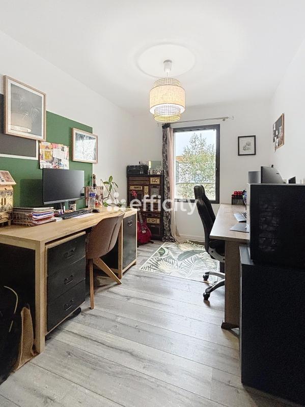 Pavillon - 102 m² - 4 pièces