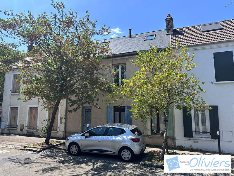 Maison - 102 m² - 5 pièces