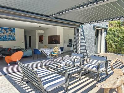 Maison contemporaine - 160 m² - 4 pièces