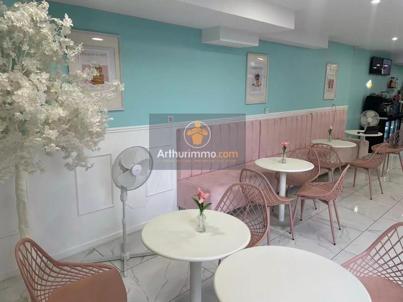 Magasins - 73 m² - 2 pièces