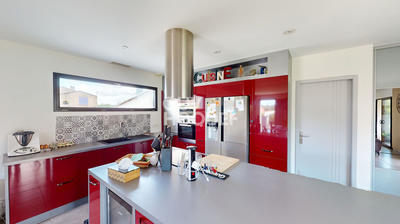 Maison - 110 m² - 4 pièces