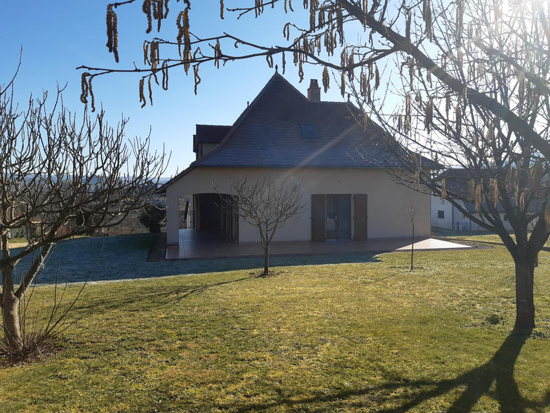 Maison - 195 m² - 7 pièces