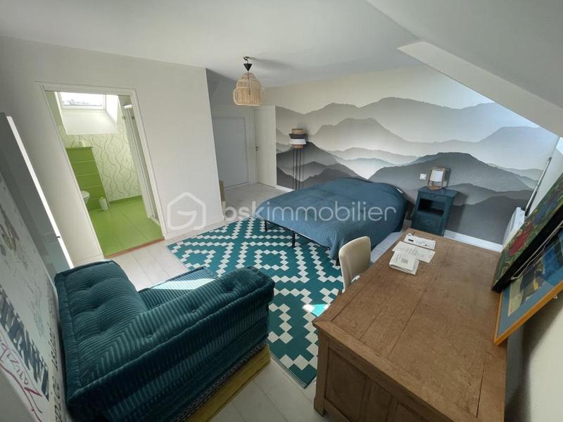 Demeure - 337 m² - 11 pièces