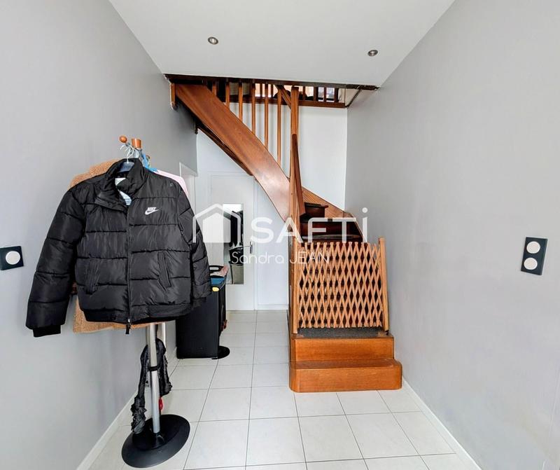 Maison - 90 m² - 5 pièces