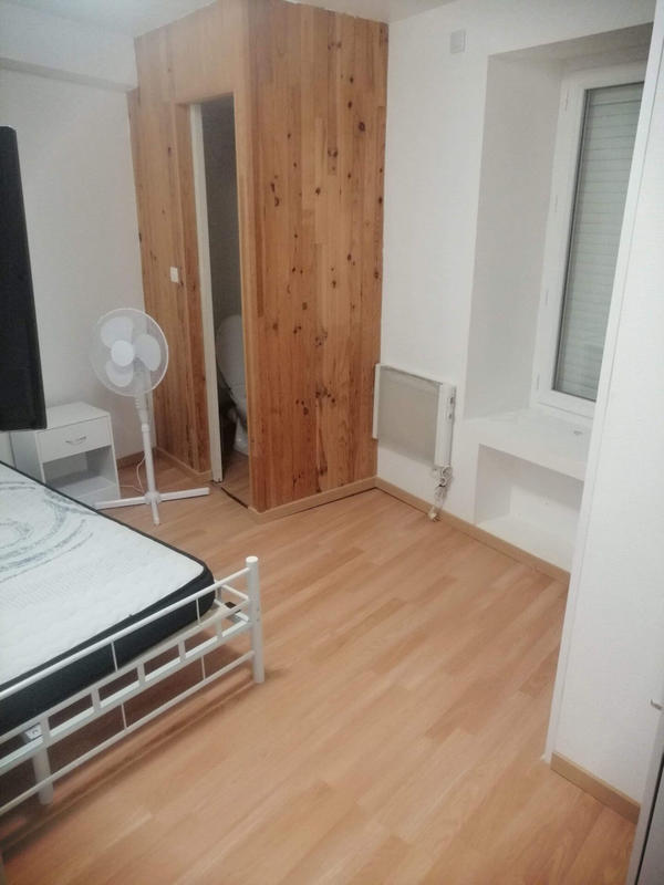 Maison - 280 m² - 12 pièces