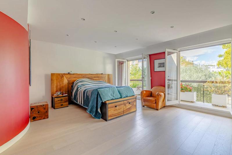 Appartement - 177 m² - 6 pièces