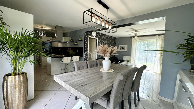 Maison - 110 m² - 5 pièces