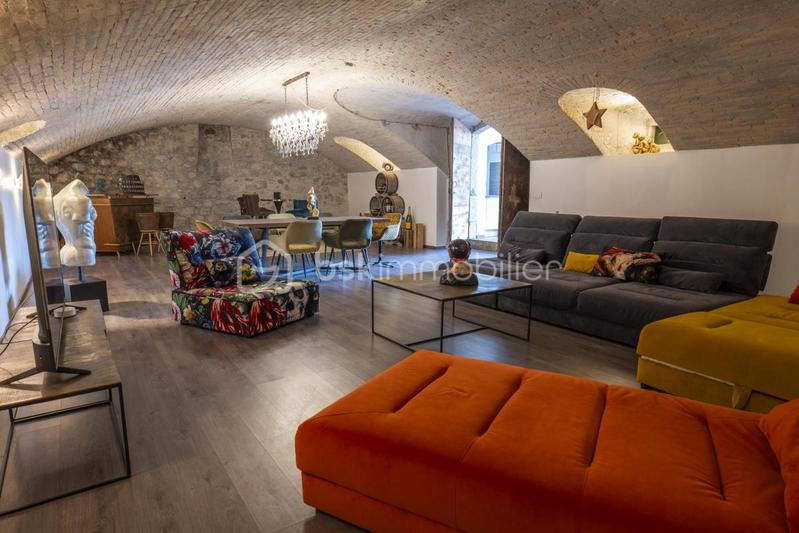 Corps de ferme - 270 m² - 7 pièces