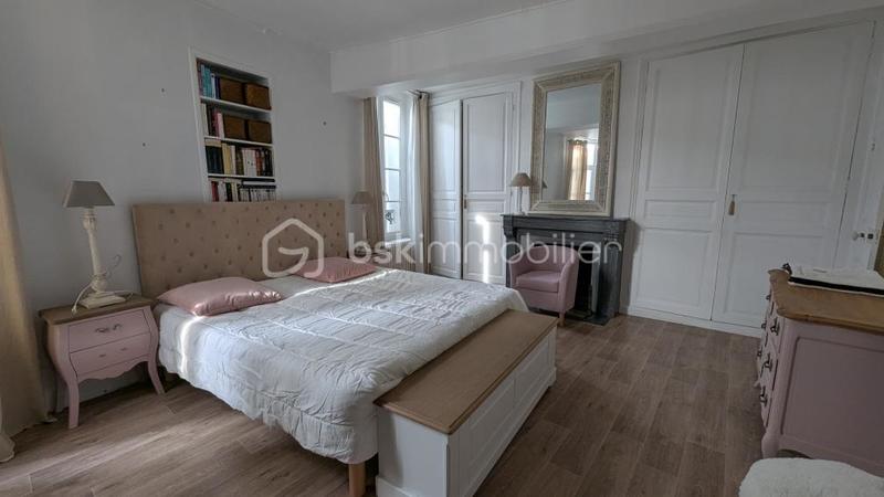 Immeuble - 160 m² - 9 pièces