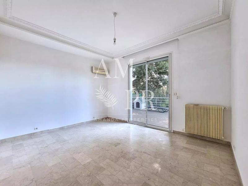 Villa - 200 m² - 6 pièces