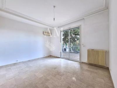 Villa - 200 m² - 6 pièces