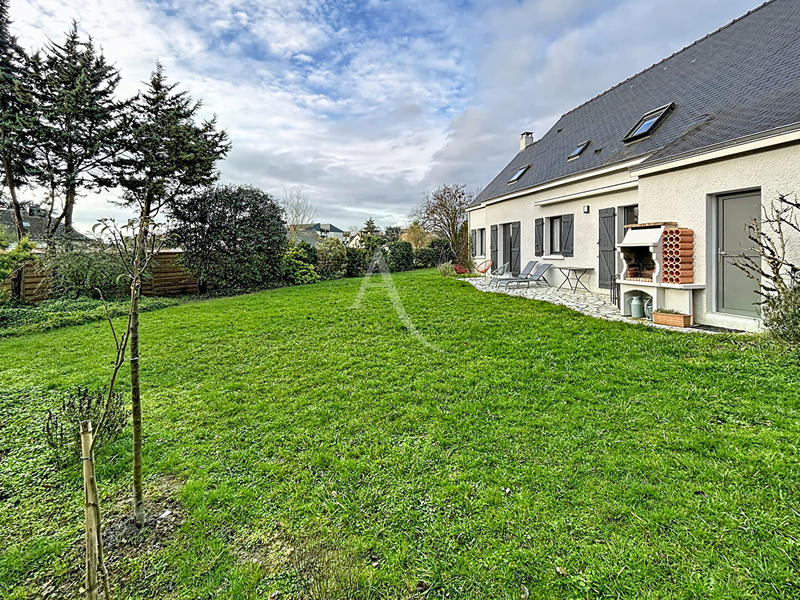 Maison - 178 m² - 9 pièces