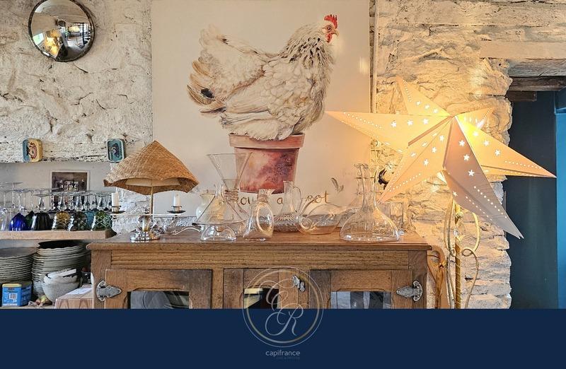 Maison - 270 m² - 7 pièces