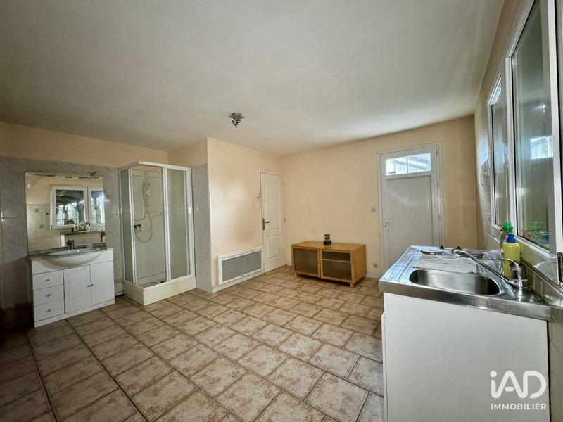 Local commercial - 1 200 m²