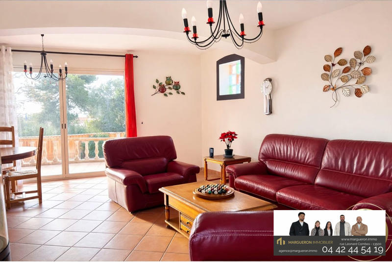 Maison traditionnelle - 107 m² - 4 pièces