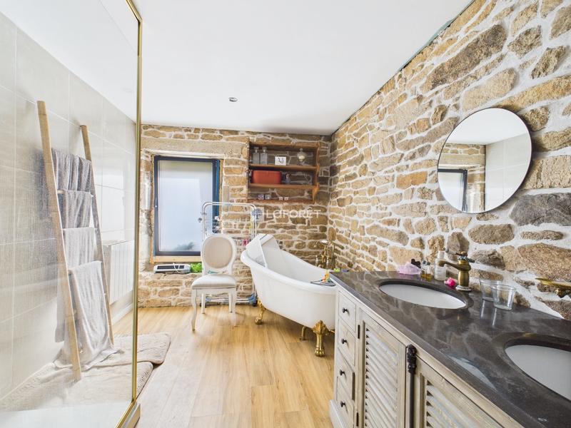 Maison - 95 m² - 3 pièces