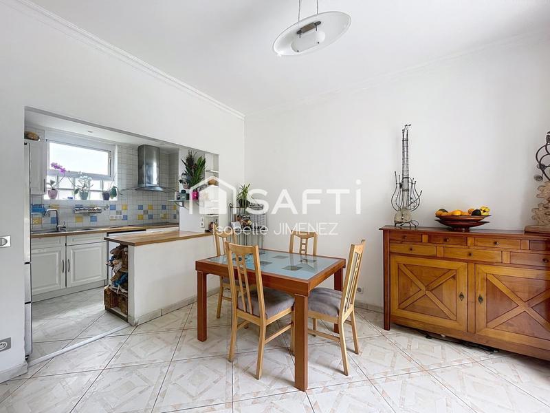 Maison - 90 m² - 5 pièces