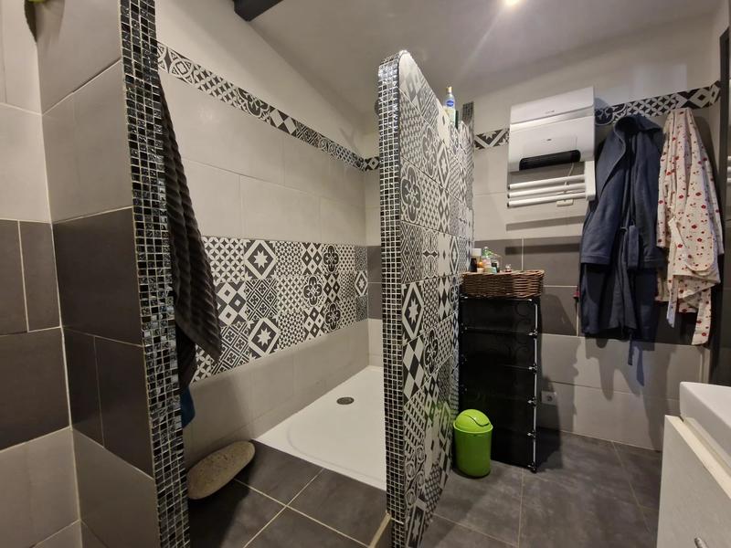 Maison de village - 220 m² - 6 pièces