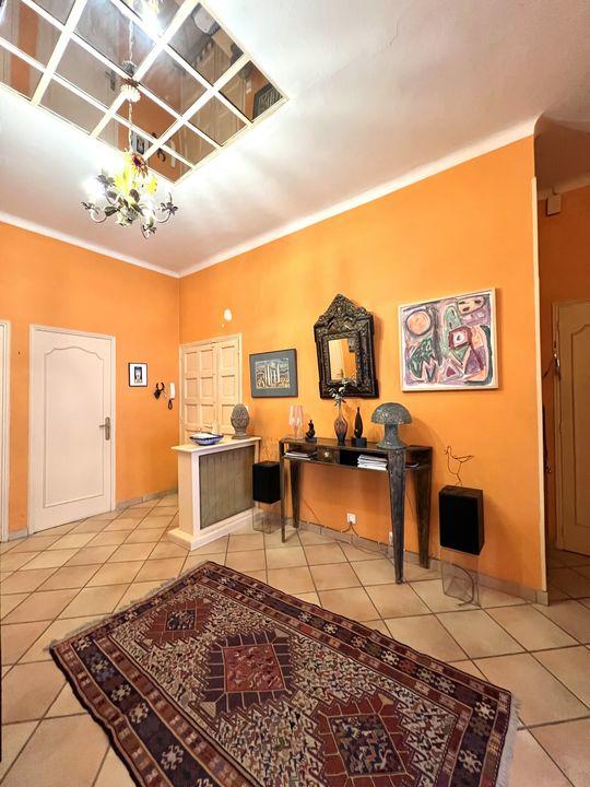 Maison de ville - 245 m² - 5 pièces
