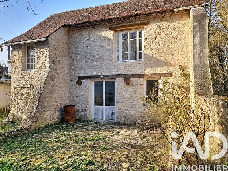 Maison - 200 m² - 8 pièces