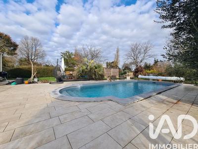 Maison - 143 m² - 6 pièces