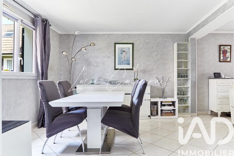 Maison - 99 m² - 6 pièces