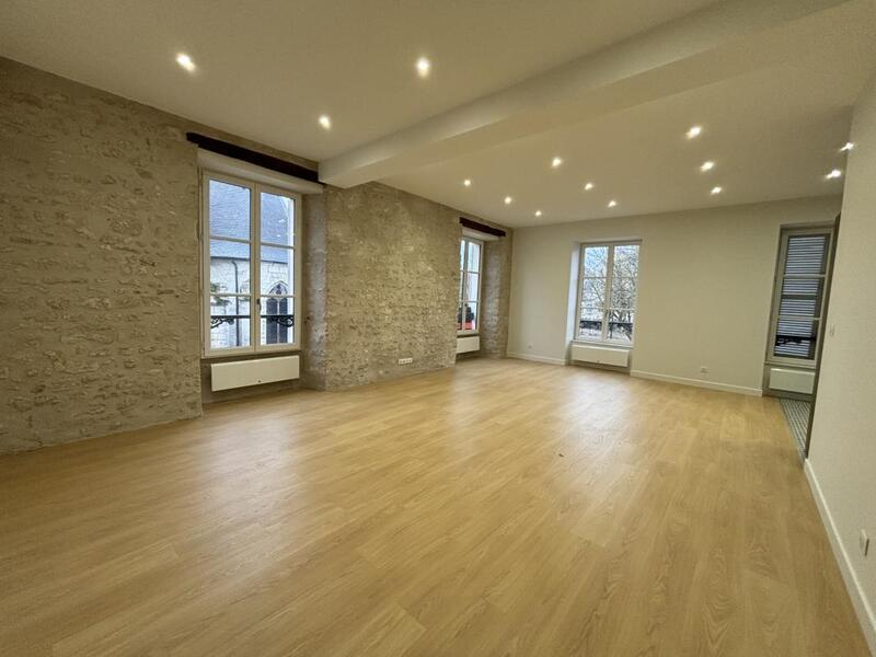 Appartement - 90 m² - 4 pièces