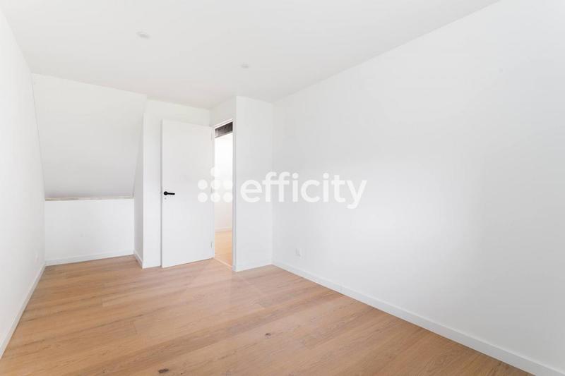 Loft - 140 m² - 5 pièces