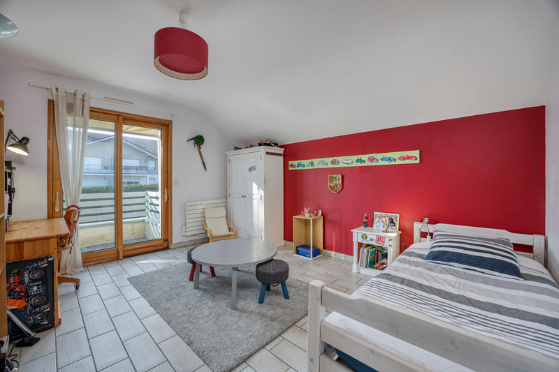 Maison - 261 m² - 11 pièces