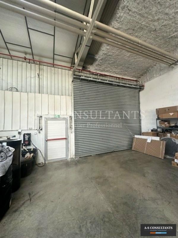 Entrepôt - 580 m²