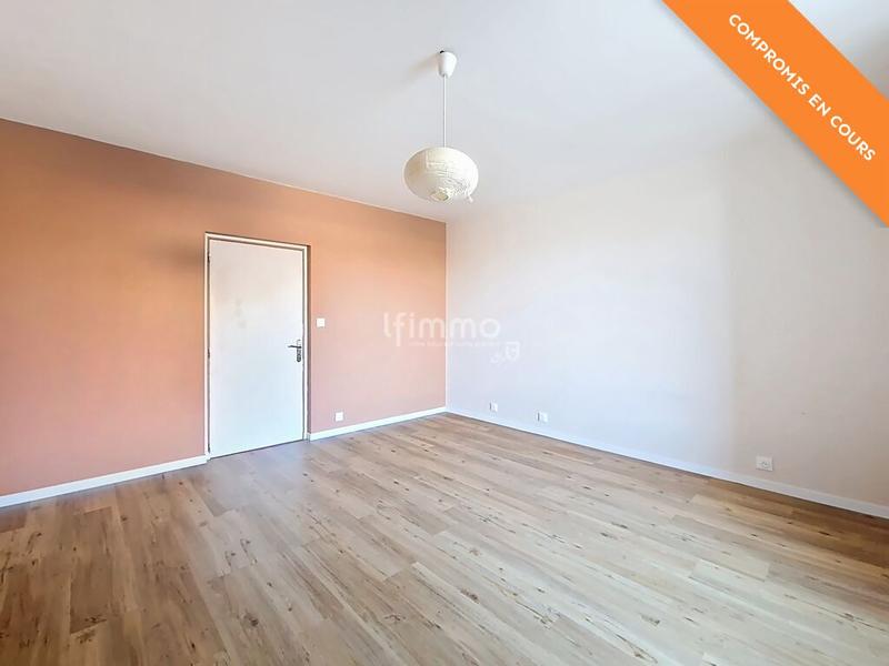 Appartement - 85 m² - 3 pièces