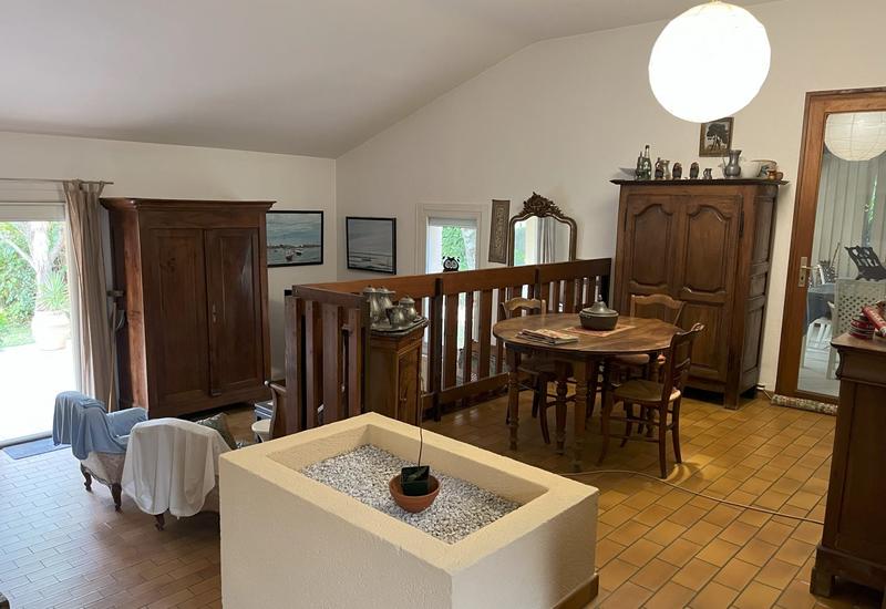 Maison - 185 m² - 8 pièces