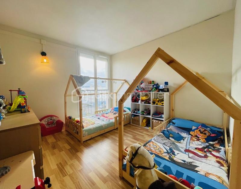 Appartement - 76 m² - 4 pièces