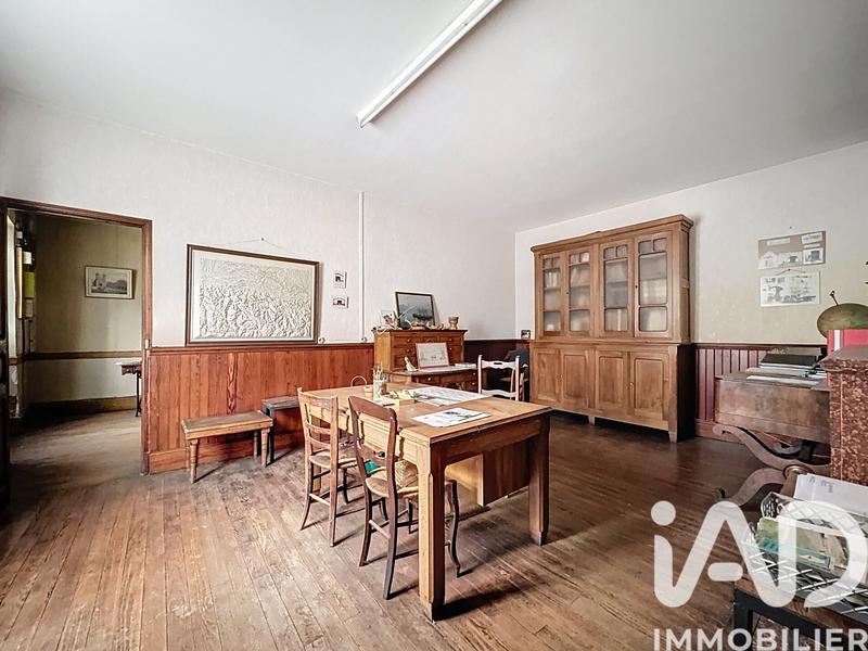 Maison - 329 m² - 10 pièces