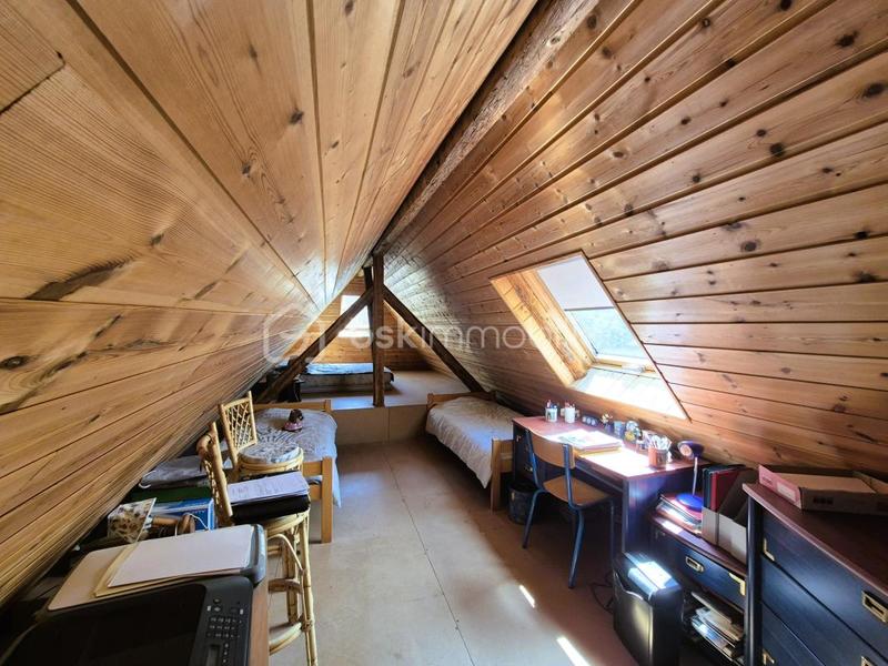 Corps de ferme - 180 m² - 6 pièces