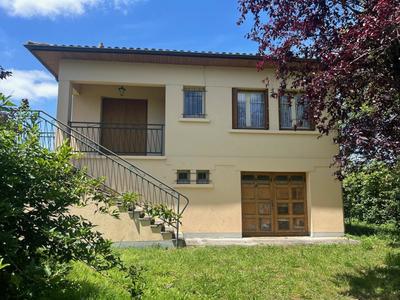 Propriété - 80 m² - 3 pièces