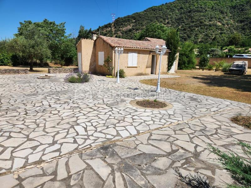 Maison traditionnelle - 140 m² - 6 pièces