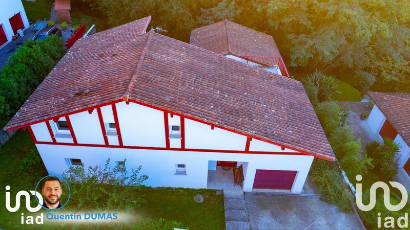 Maison - 180 m² - 7 pièces