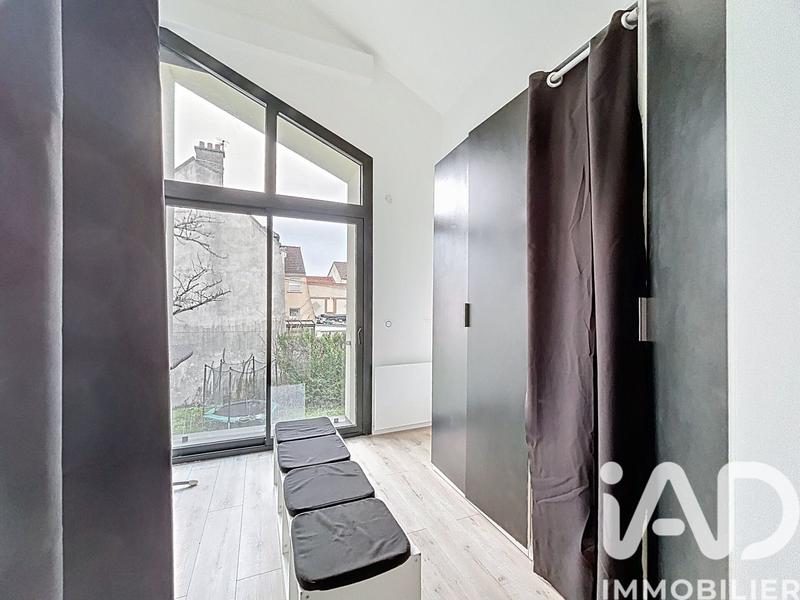 Maison - 276 m² - 10 pièces