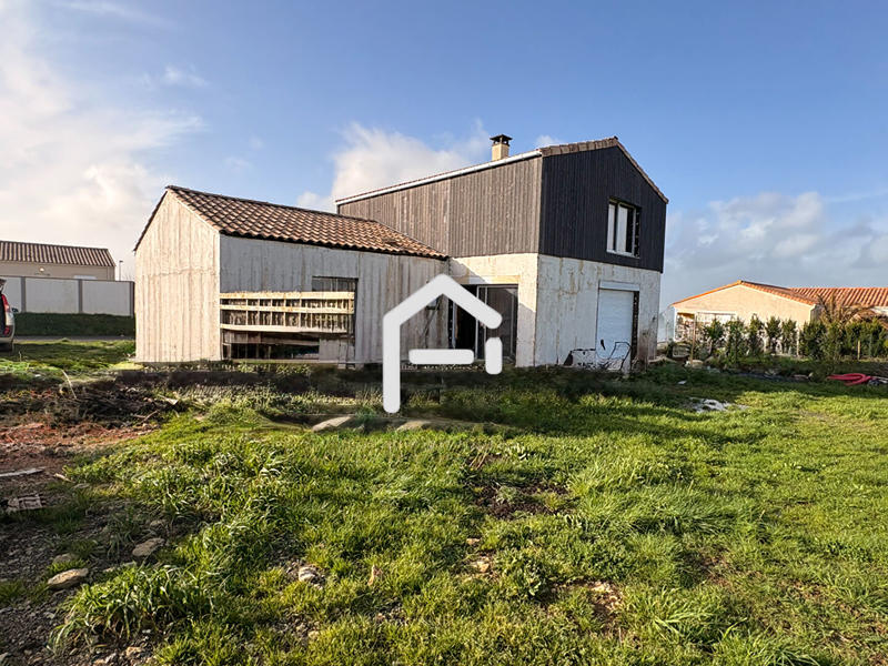 Maison - 140 m² - 5 pièces