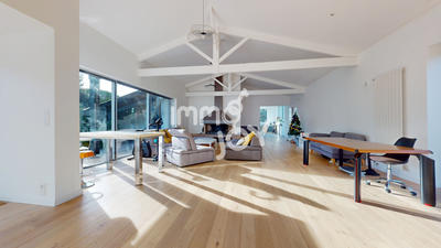 Maison - 217 m² - 5 pièces