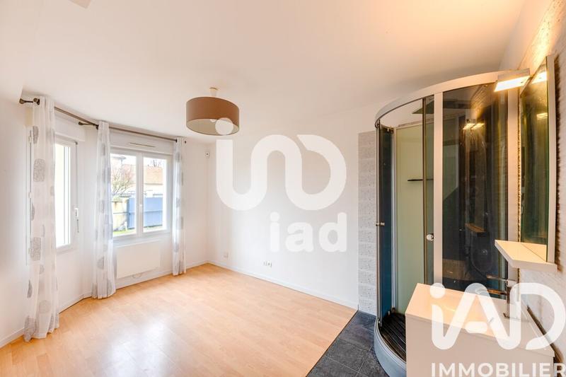 Maison - 180 m² - 7 pièces