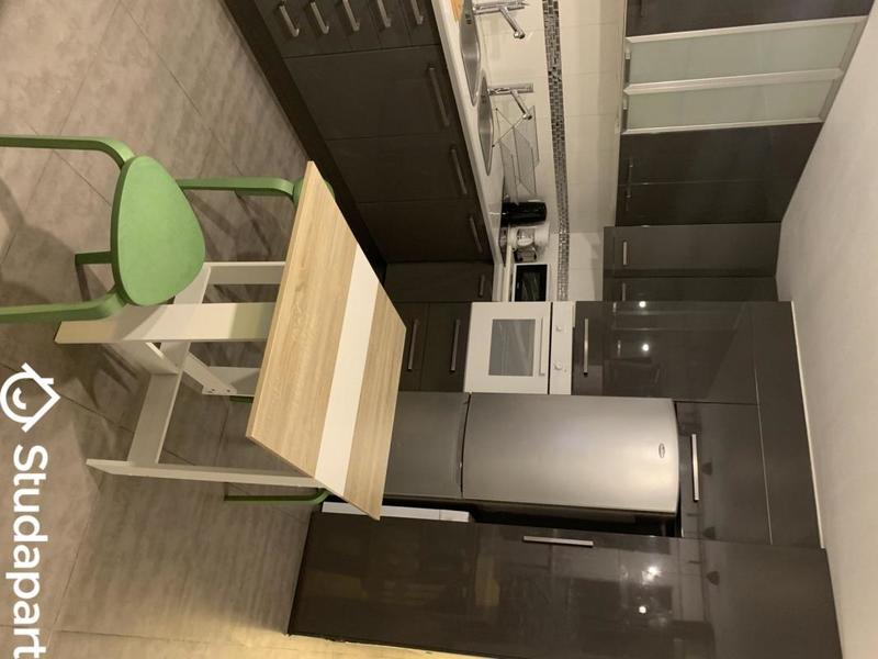 Chambre - 14 m² - 1 pièce