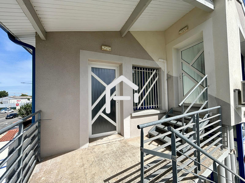 Local commercial - 75 m² - 4 pièces